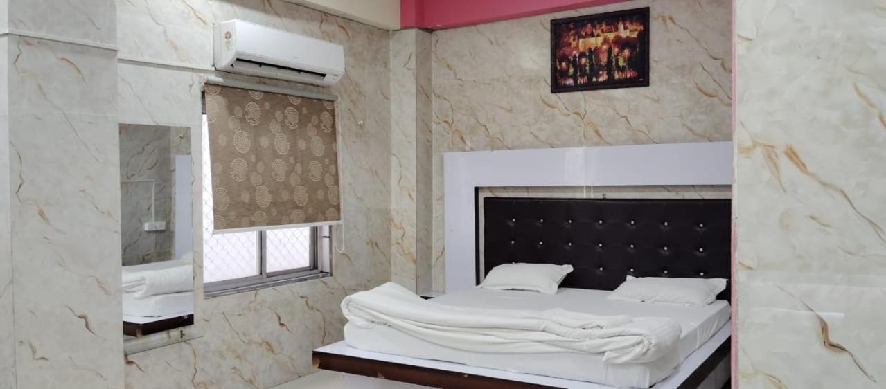 Hotel Shri Sai International, Sitamarhi Dumra Экстерьер фото
